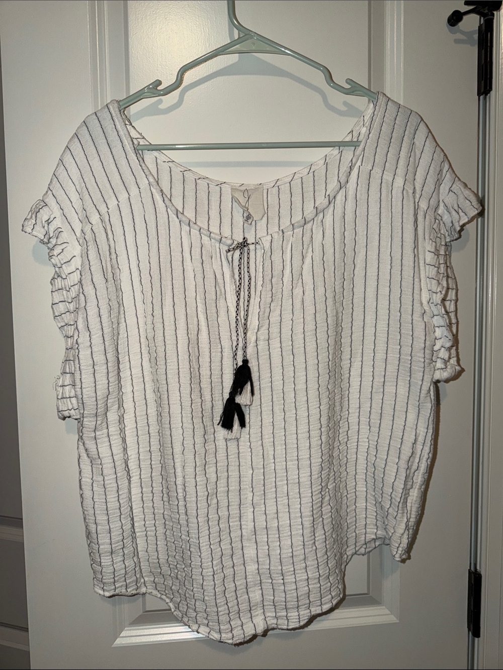 Joie White Striped Tassel Tie Shirt Blouse size XL neutral basic classic piece